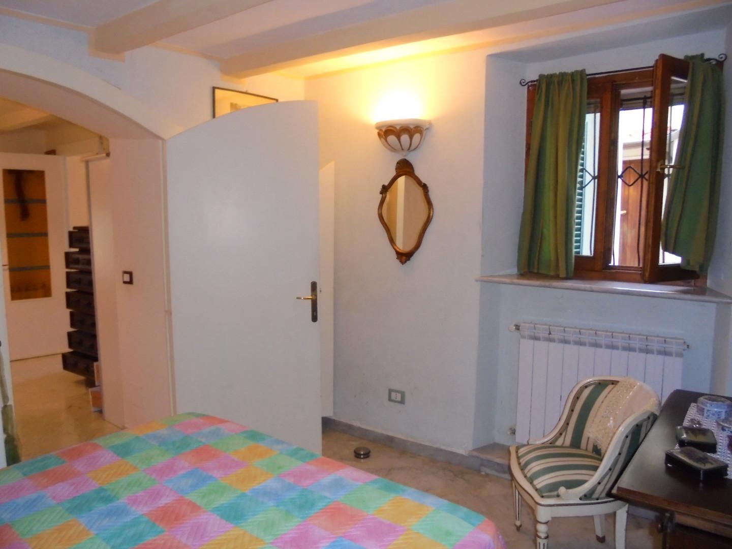 Immagine 17 di Appartamento in vendita  a Massa