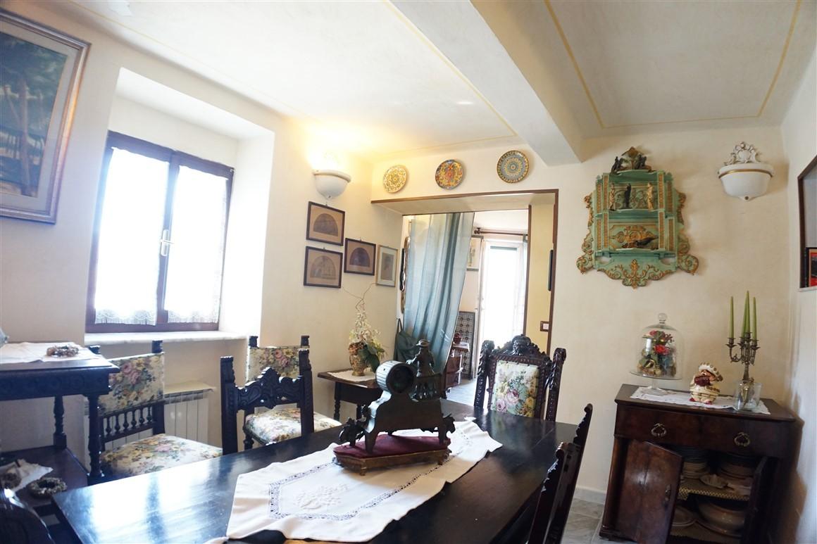 Immagine 33 di Appartamento in vendita  a Massa