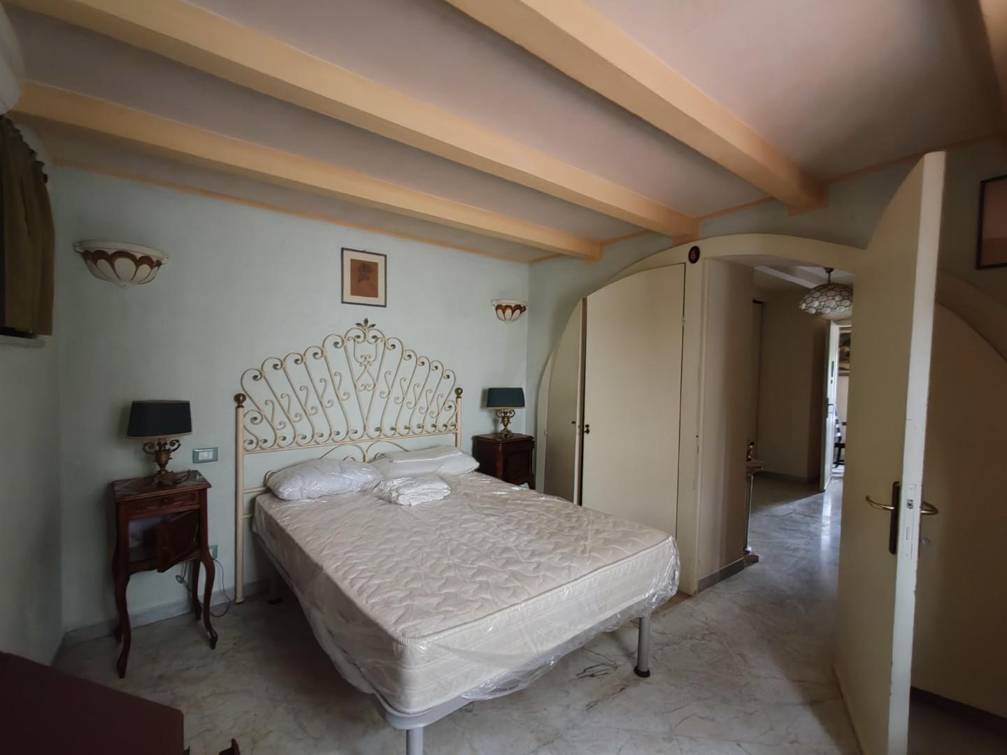 Immagine 48 di Appartamento in vendita  a Massa