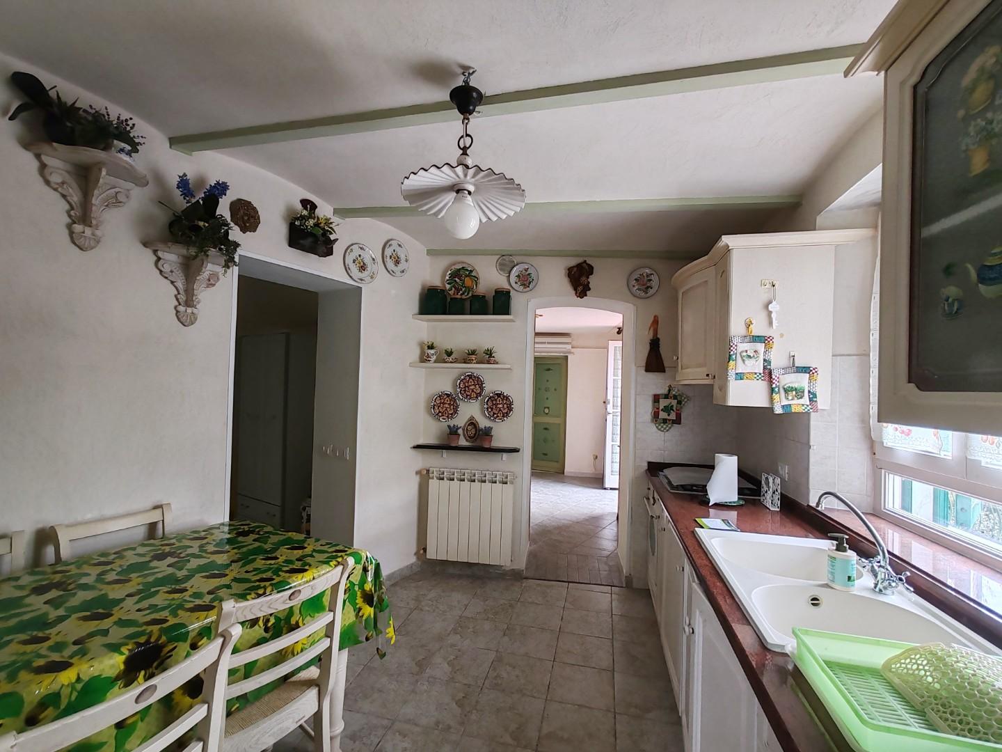 Immagine 19 di Appartamento in vendita  a Massa