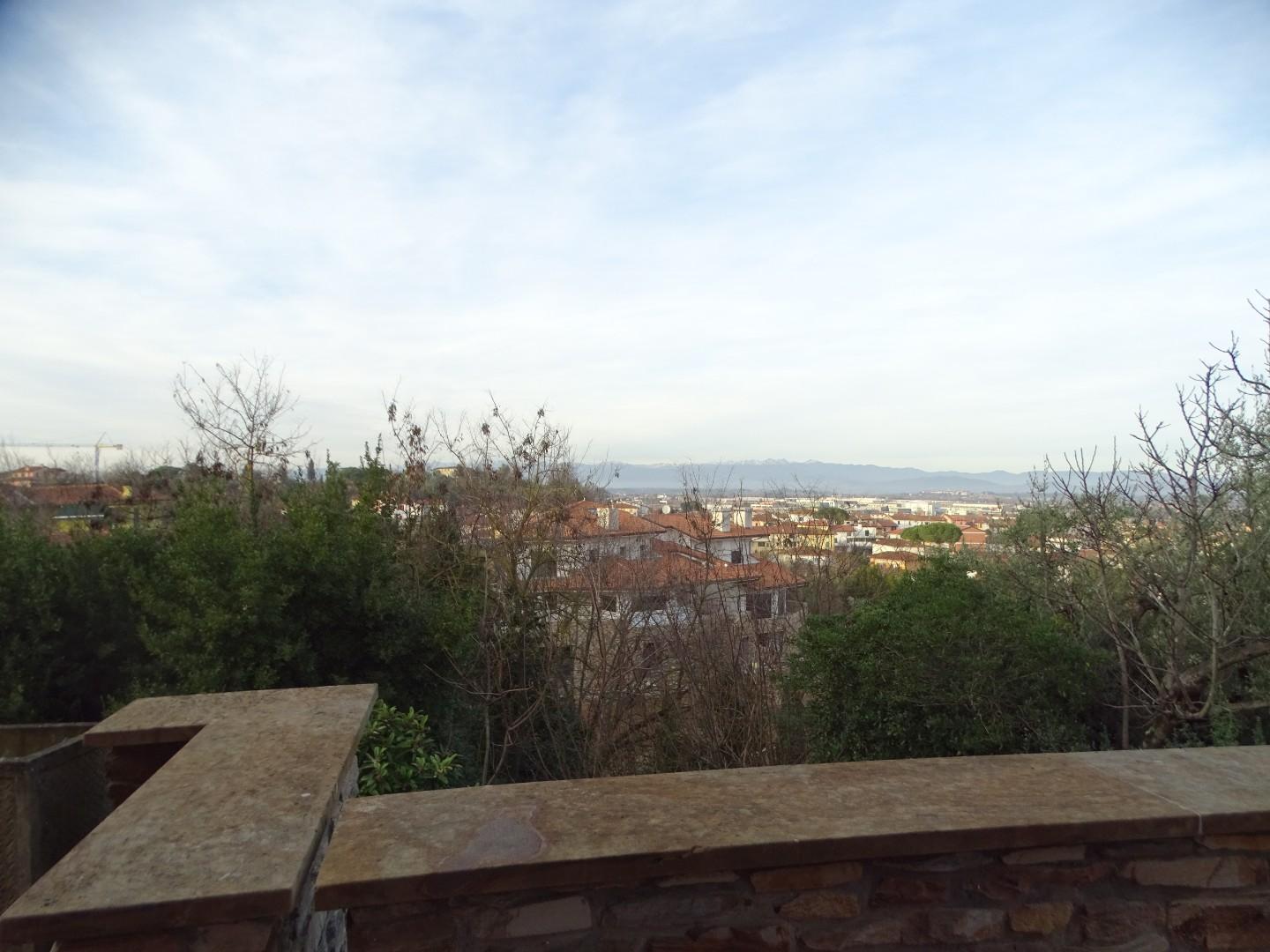 Immagine 6 di Villa in vendita  a San Miniato