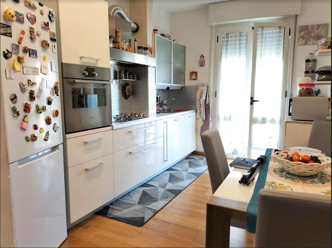 Immagine 5 di Appartamento in vendita  a Ameglia