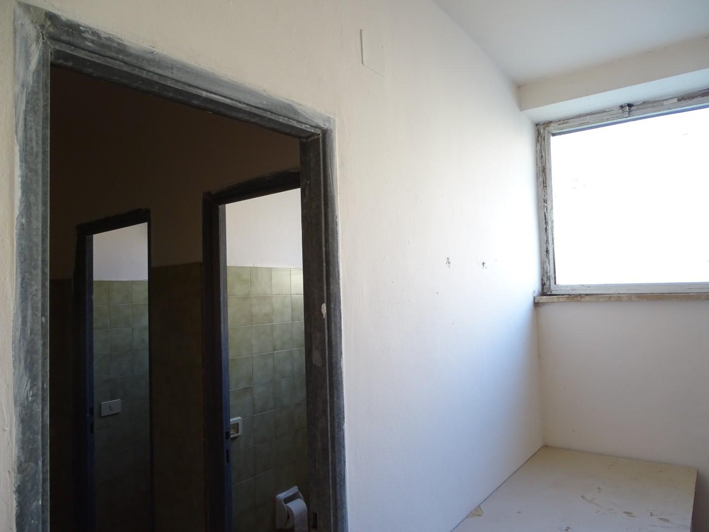 Immagine 7 di Attività artigianale in affitto  a San Miniato