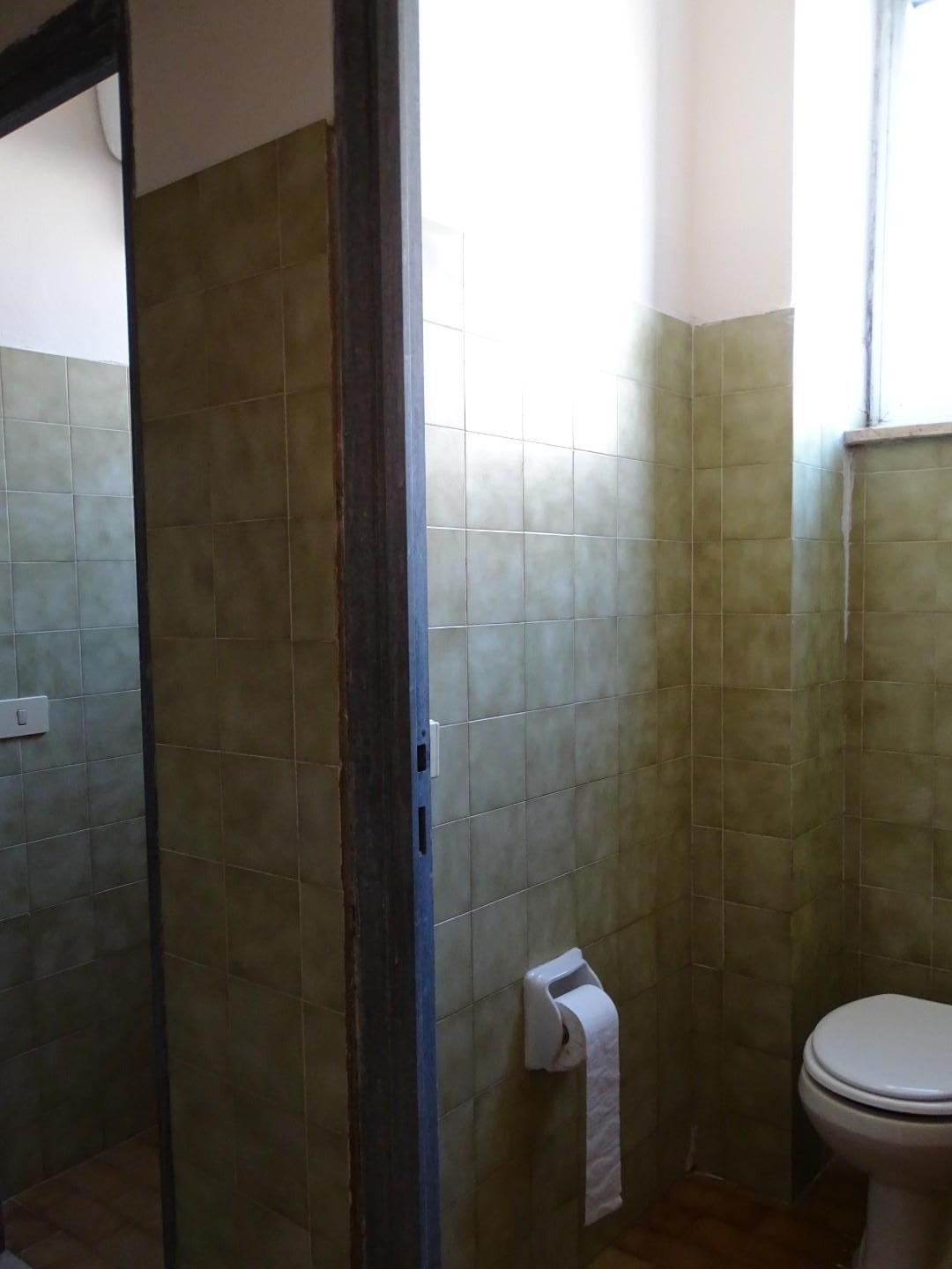 Immagine 8 di Attività artigianale in affitto  a San Miniato