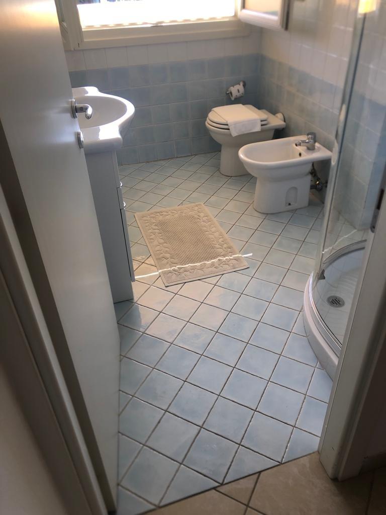 Immagine 14 di Appartamento in vendita  a Montignoso