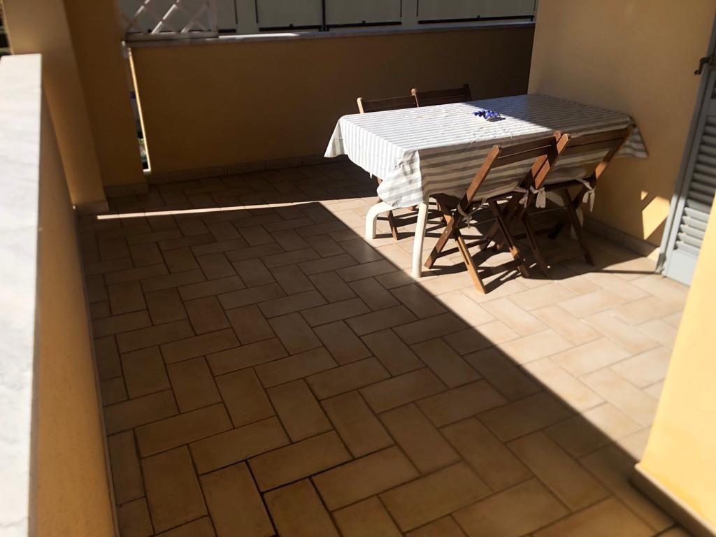 Immagine 6 di Appartamento in vendita  a Montignoso