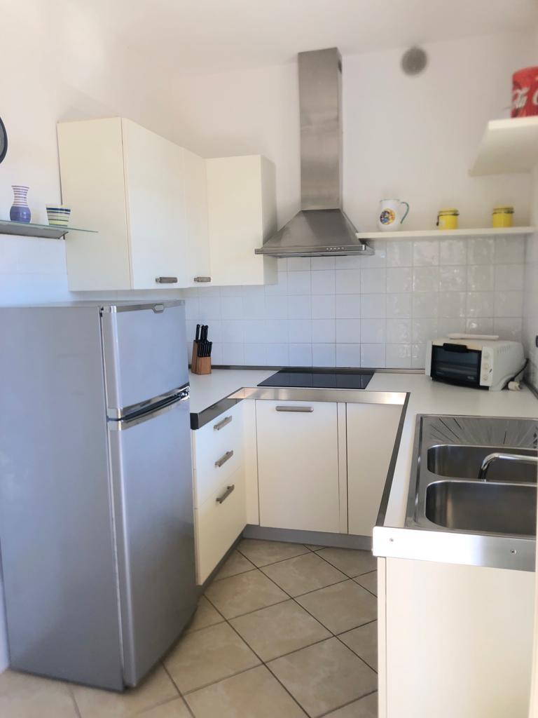 Immagine 5 di Appartamento in vendita  a Montignoso