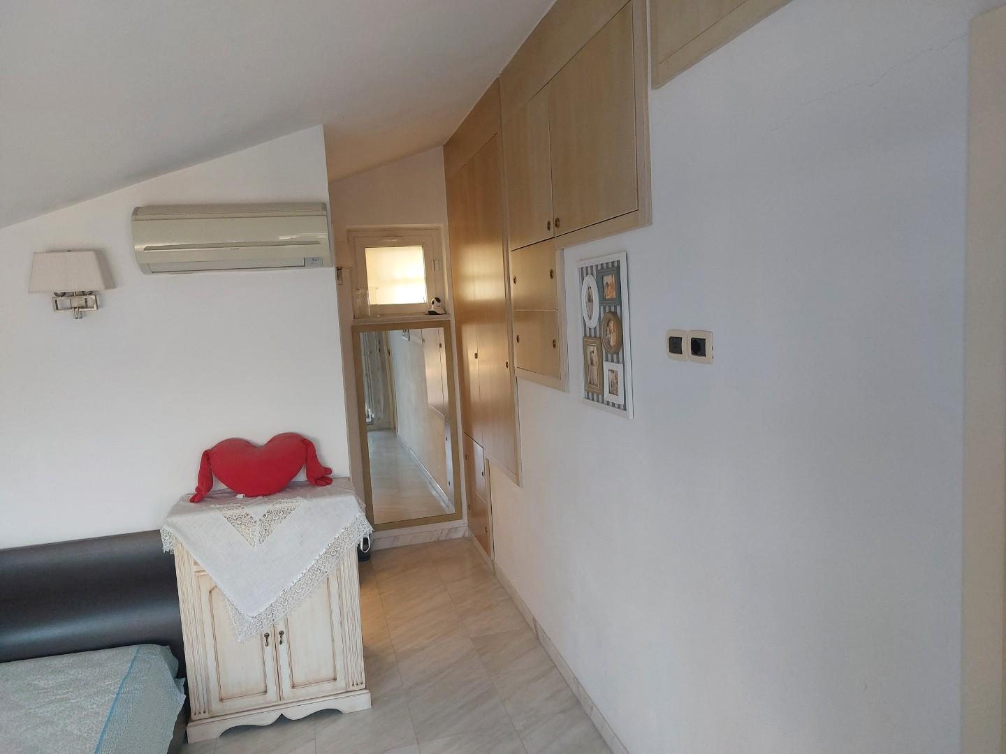 Immagine 14 di Appartamento in vendita  a Massa