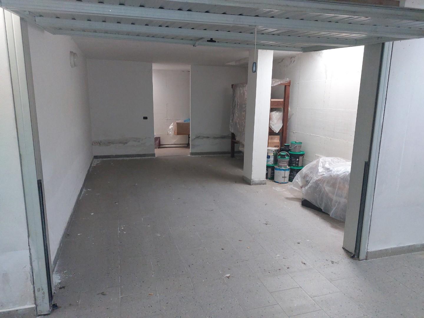 Immagine 22 di Appartamento in vendita  a Massa