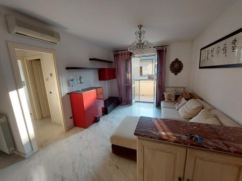 Immagine 6 di Appartamento in vendita  a Massa