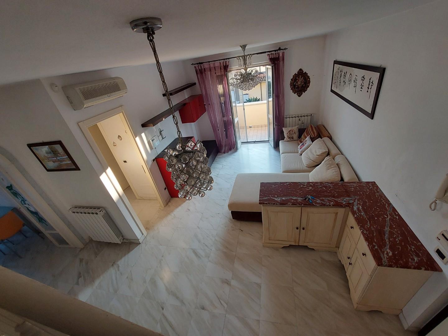 Immagine 23 di Appartamento in vendita  a Massa