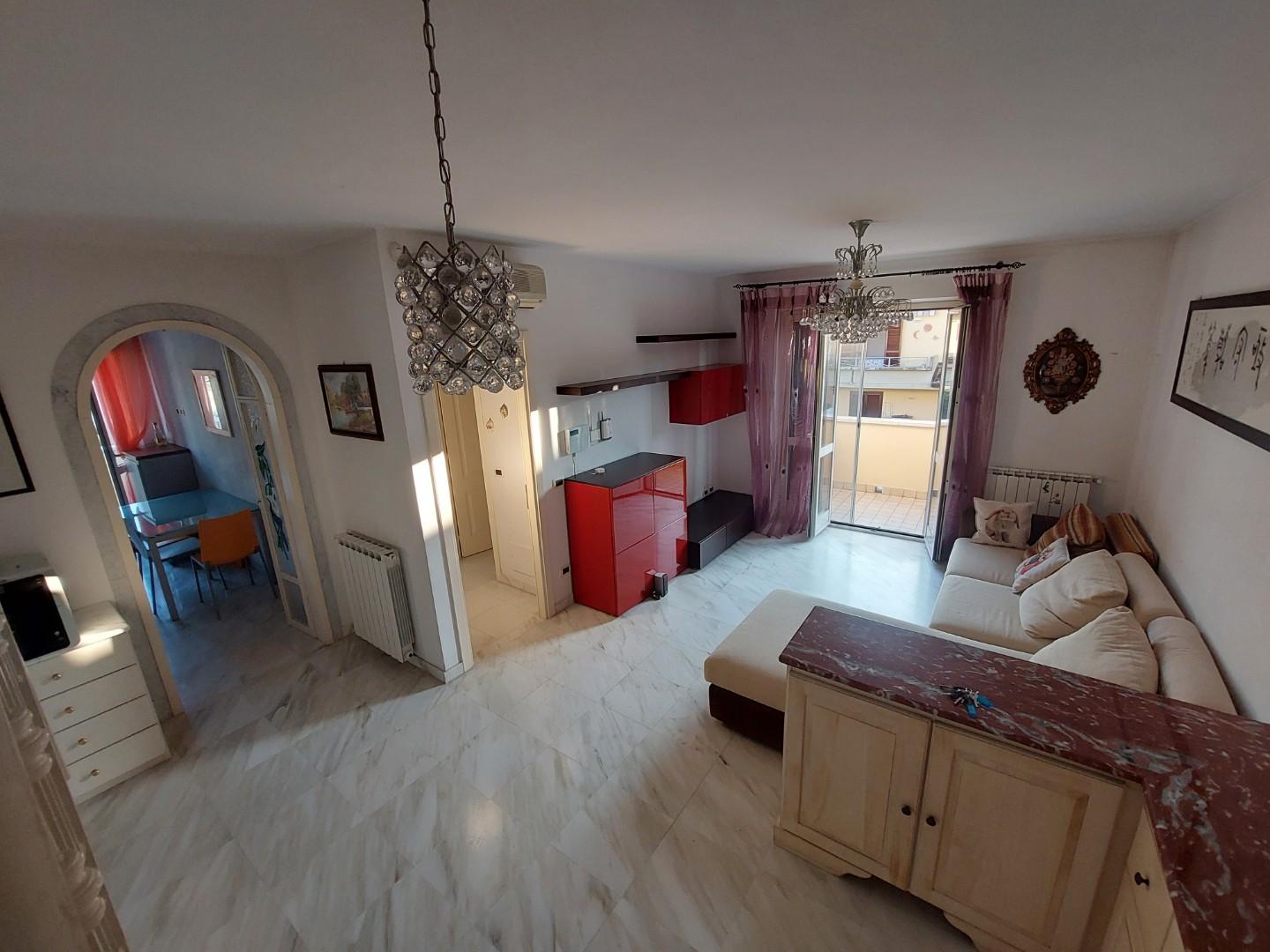 Immagine 5 di Appartamento in vendita  a Massa