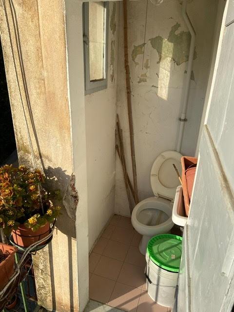 Immagine 23 di Palazzo in vendita  a Calci