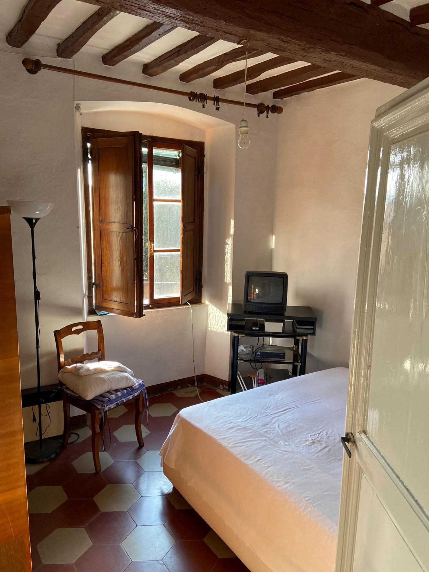 Immagine 2 di Palazzo in vendita  a Calci