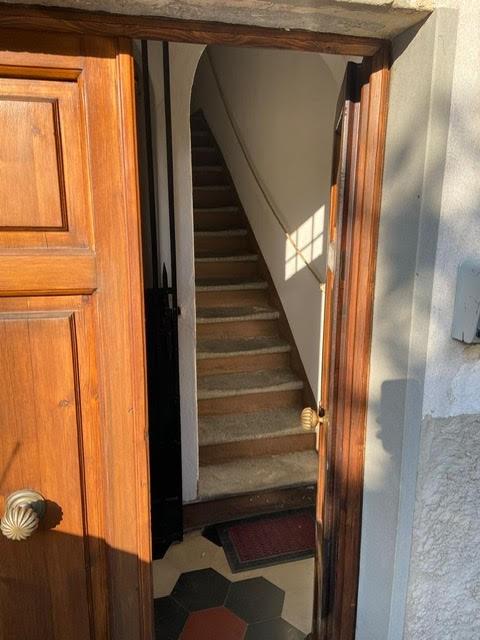 Immagine 4 di Palazzo in vendita  a Calci