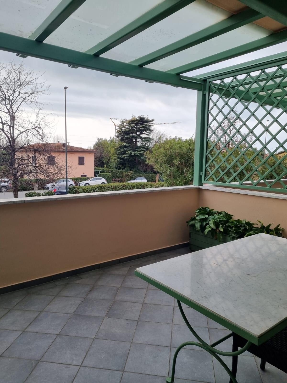 Immagine 6 di Appartamento in affitto  a Forte Dei Marmi