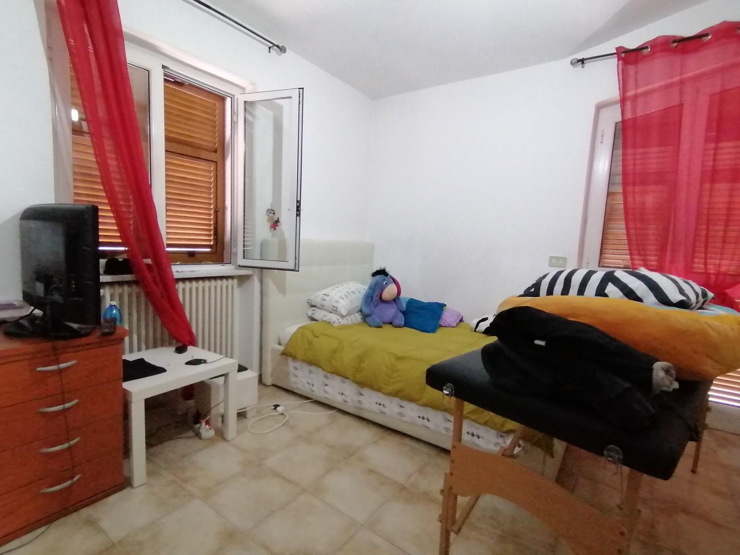 Immagine 12 di Casa indipendente in vendita  a Massa