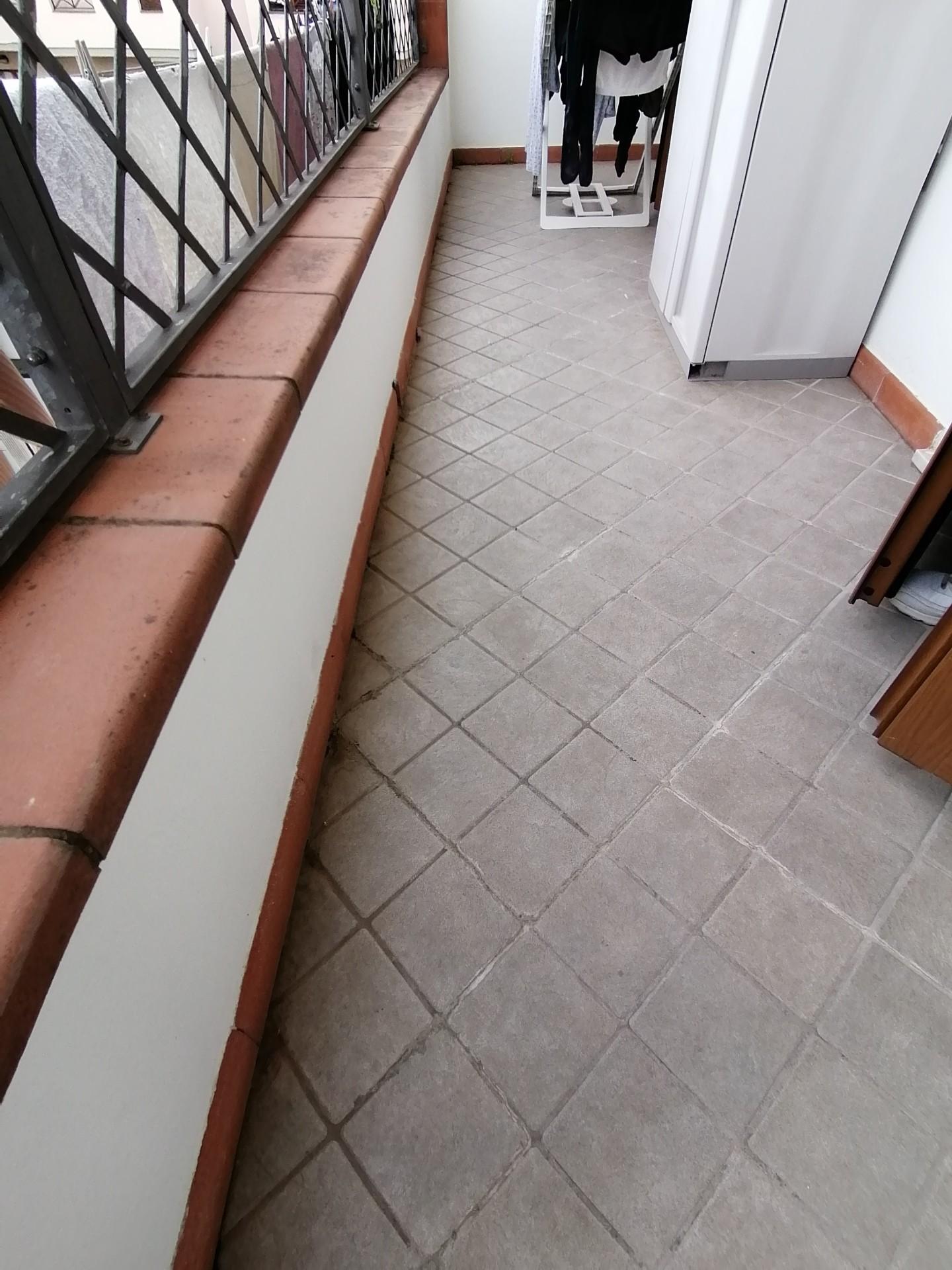 Immagine 13 di Casa indipendente in vendita  a Massa