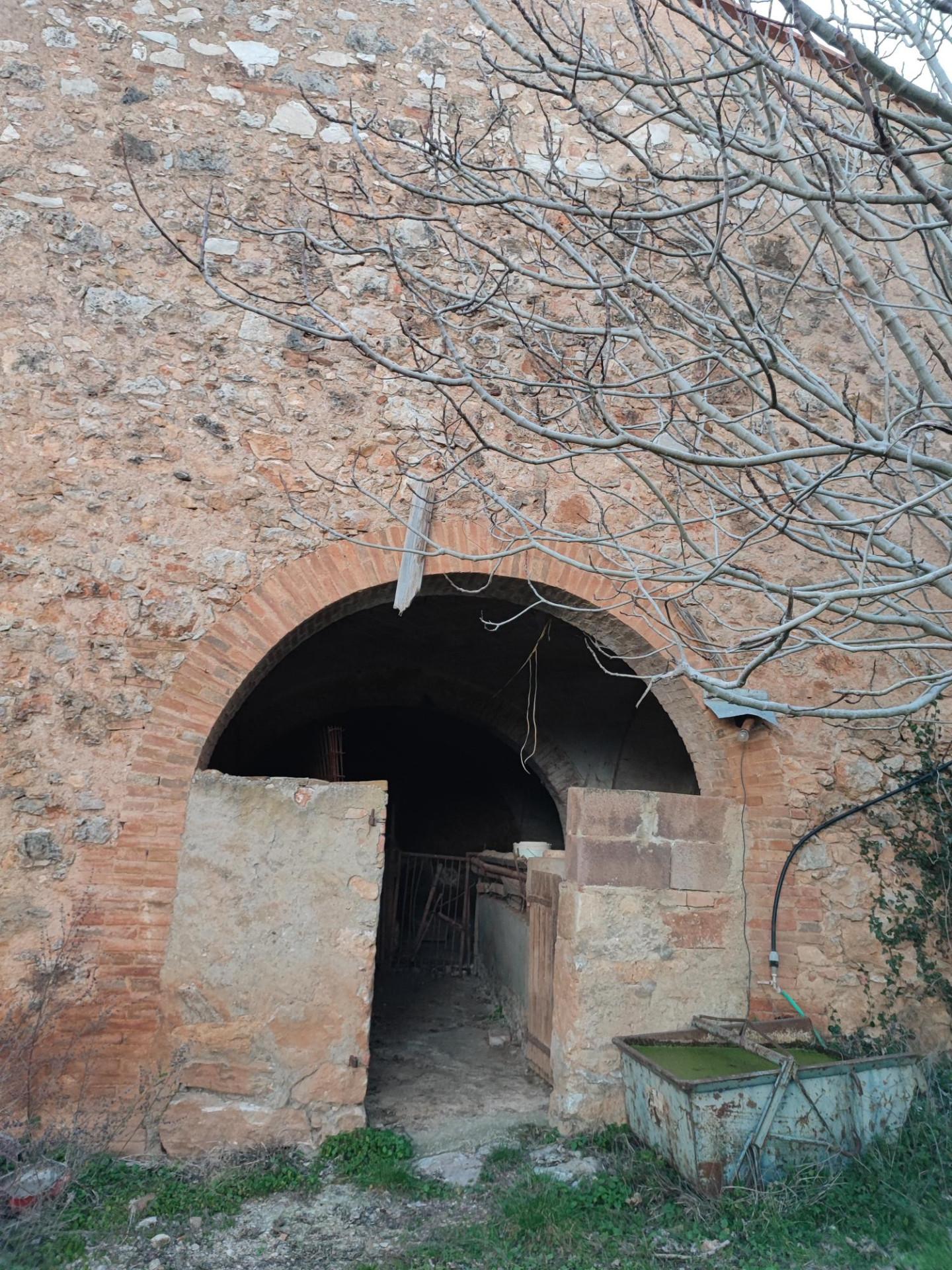 Immagine 9 di Rustico / casale in vendita  a Colle Di Val D'elsa