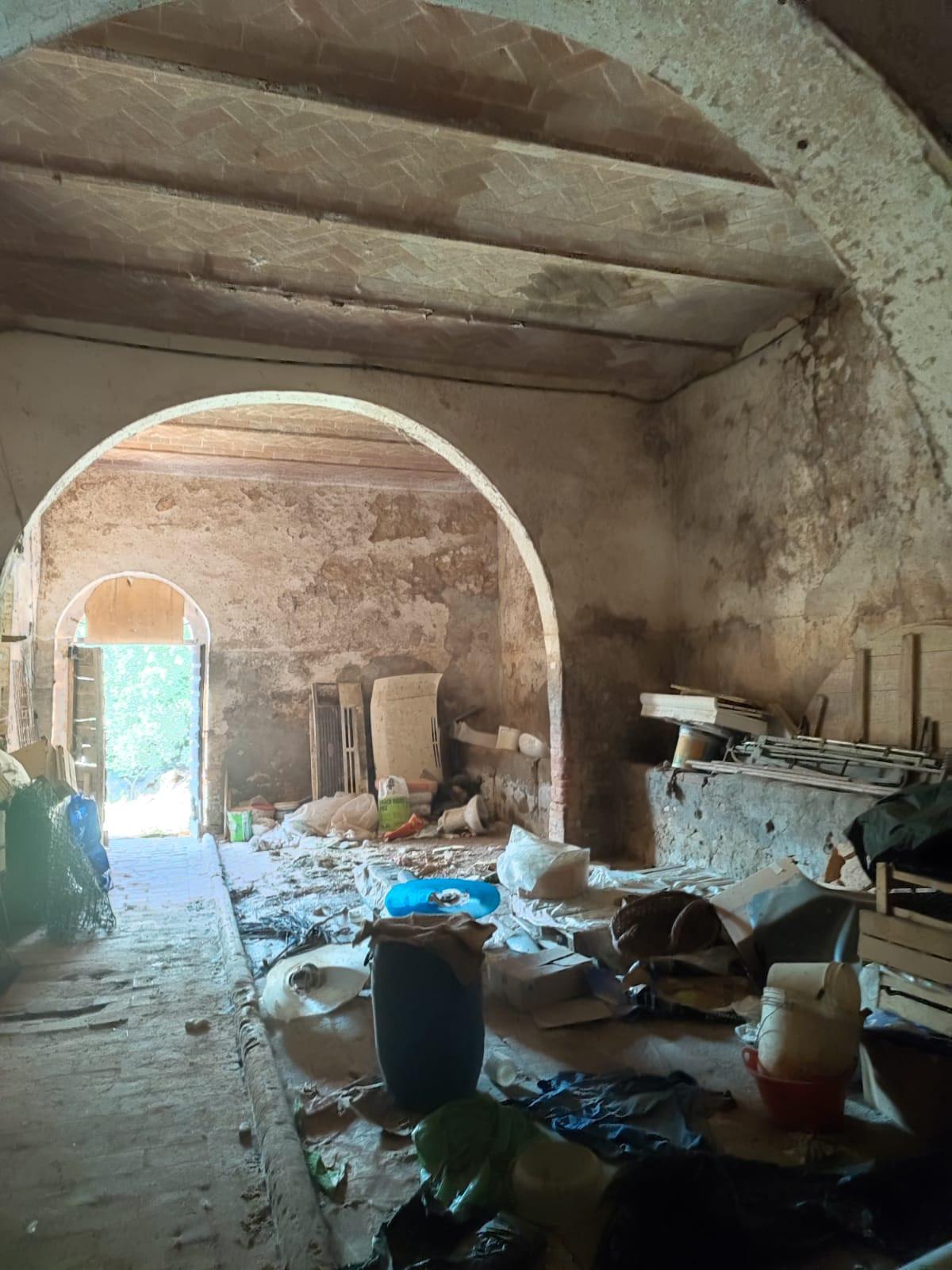 Immagine 24 di Rustico / casale in vendita  a Colle Di Val D'elsa