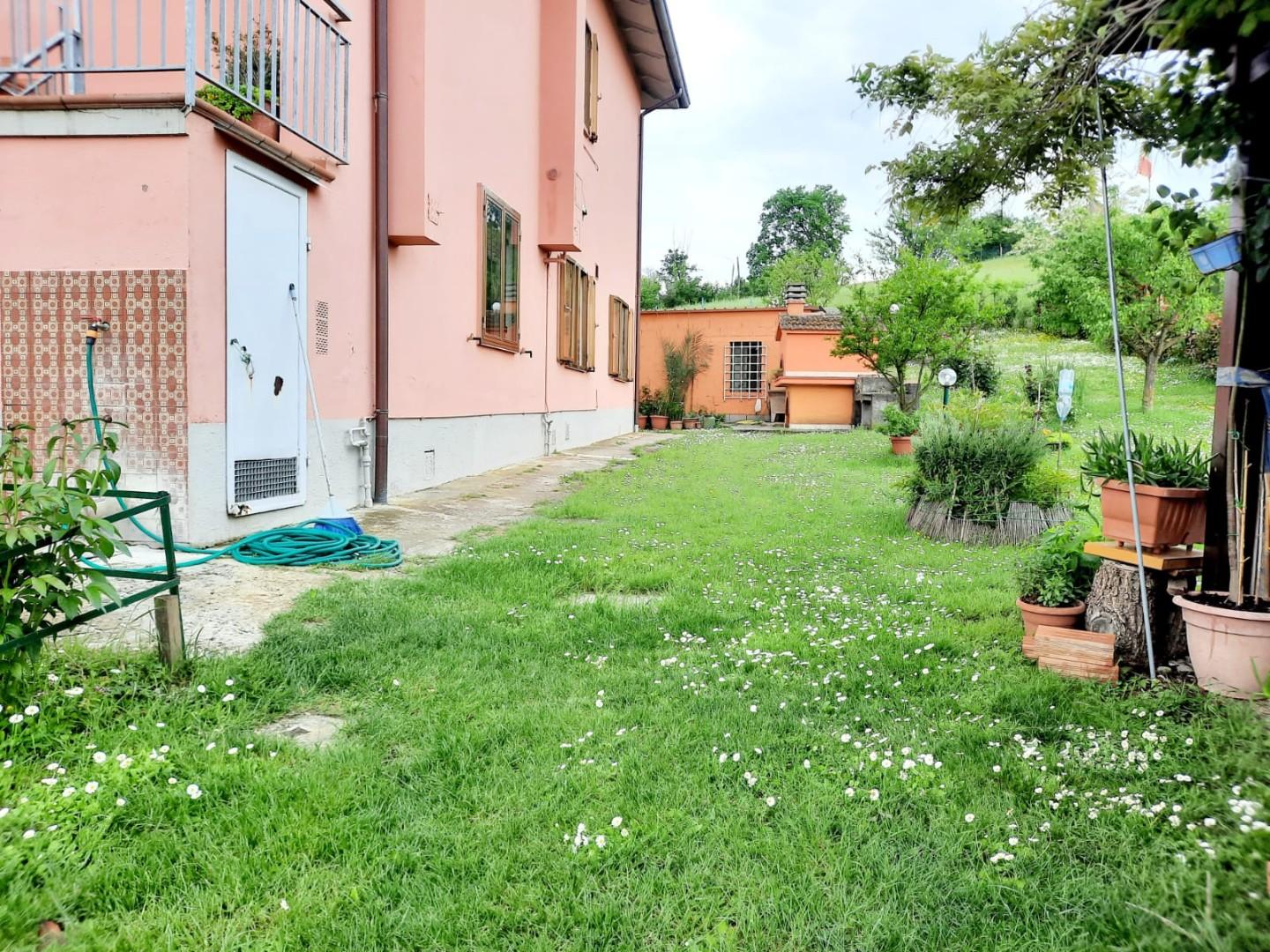 Immagine 4 di Casa bifamiliare in vendita  a Cerreto Guidi