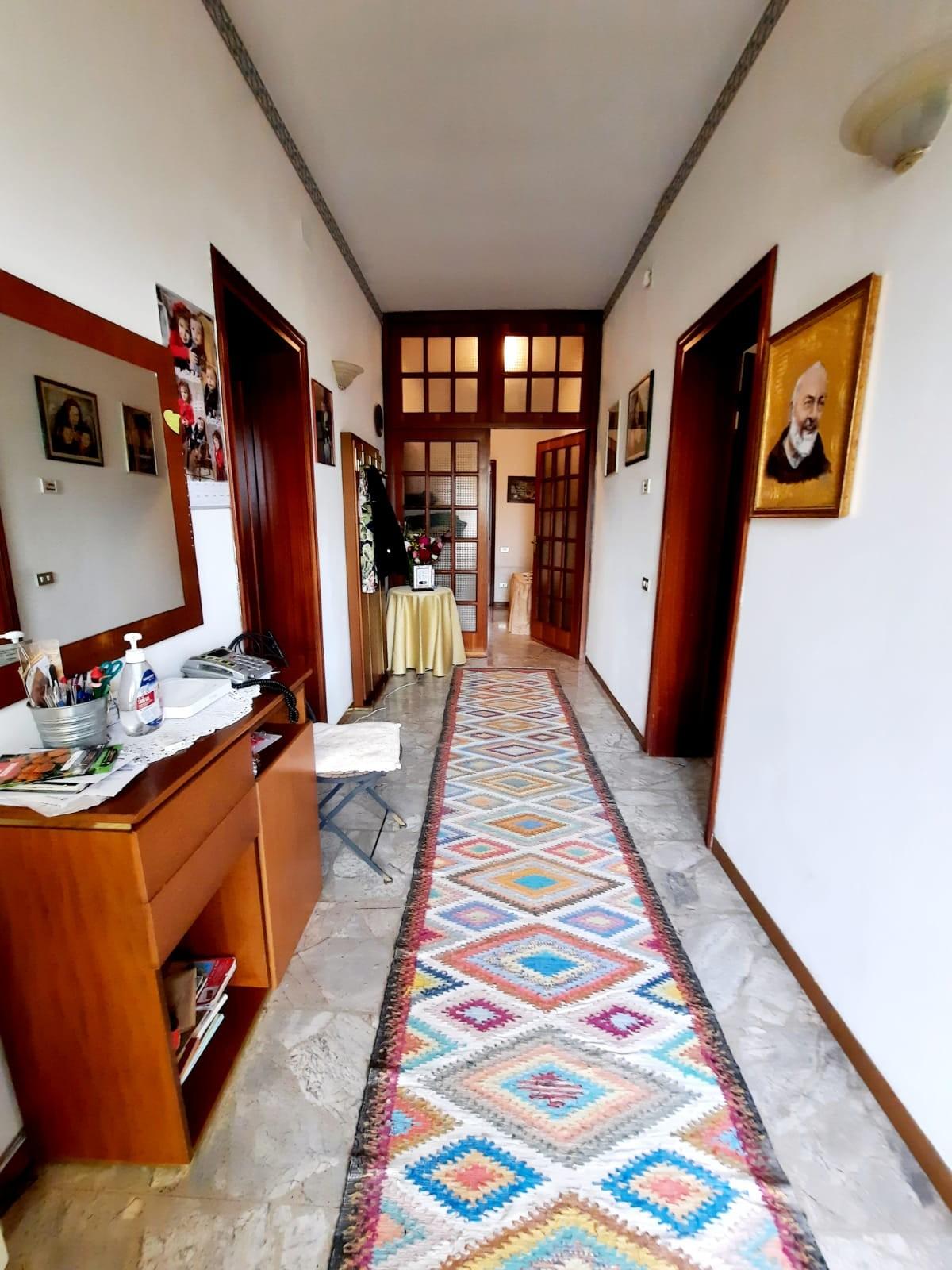 Immagine 10 di Casa bifamiliare in vendita  a Cerreto Guidi