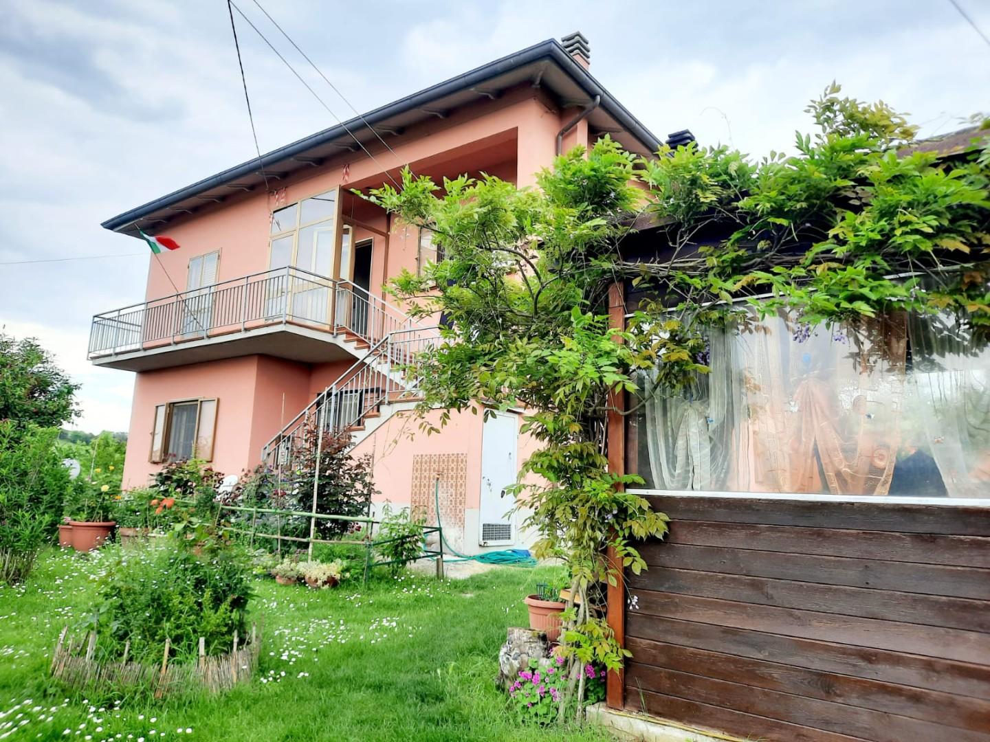 Immagine 1 di Casa bifamiliare in vendita  a Cerreto Guidi