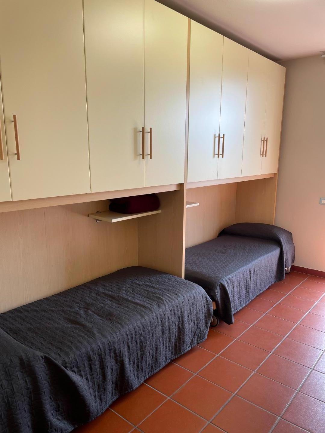 Immagine 15 di Villetta a schiera in vendita  a Massa