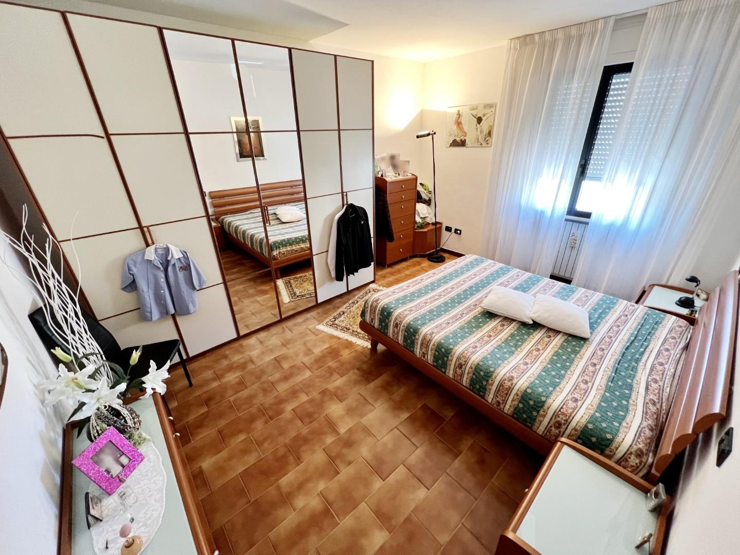 Immagine 13 di Appartamento in vendita  a Pisa