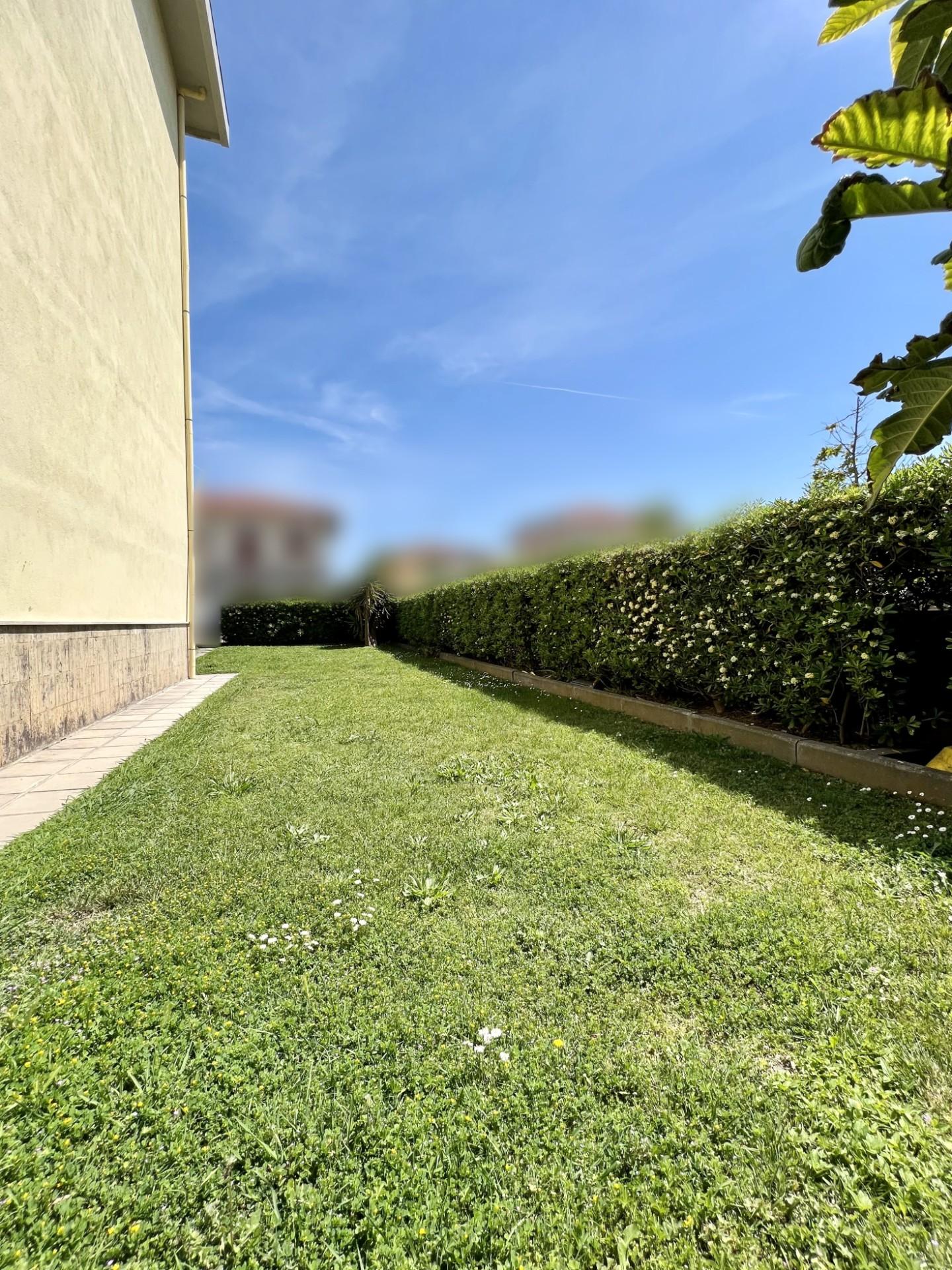 Immagine 23 di Appartamento in vendita  a Pisa