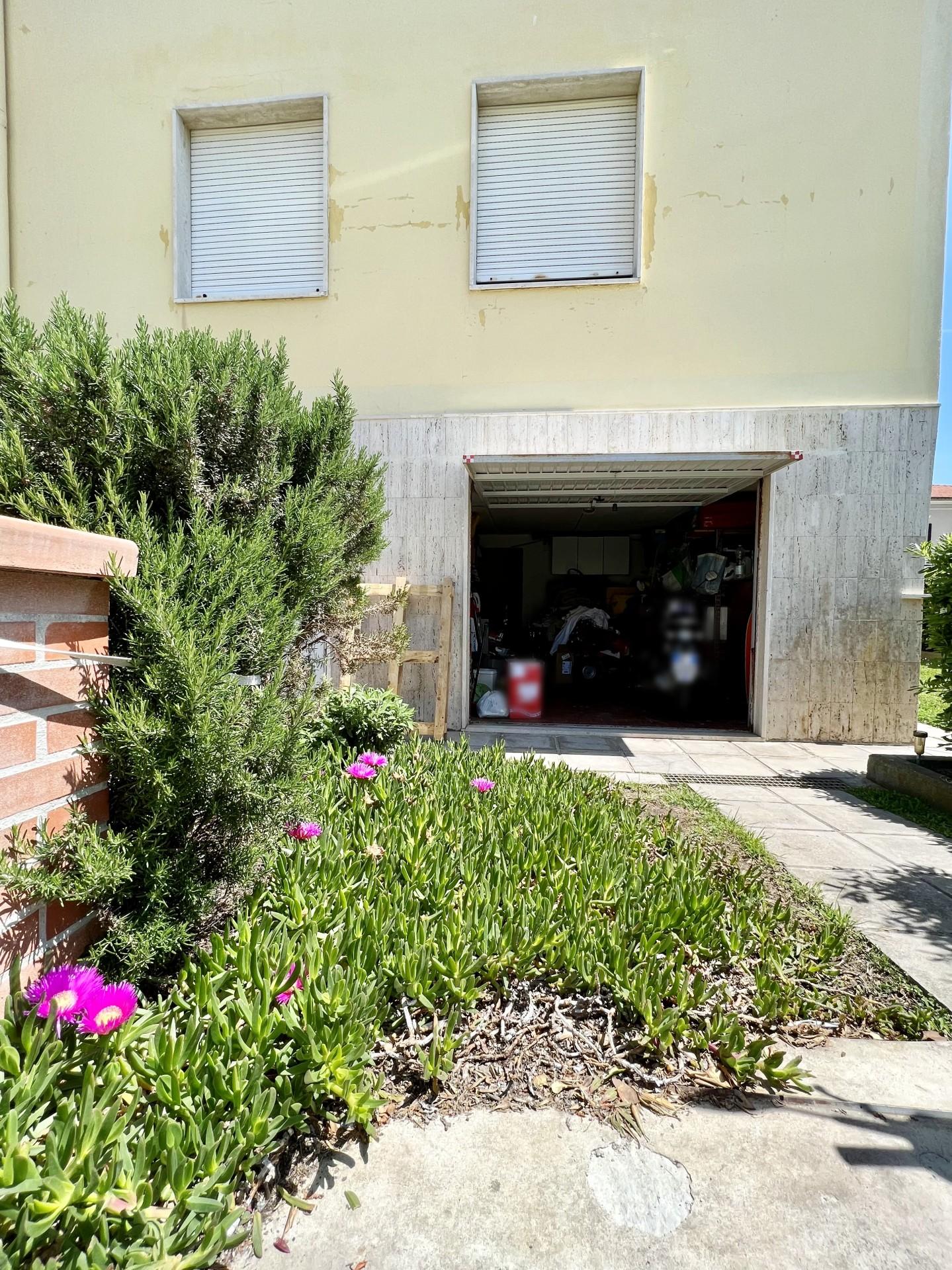 Immagine 21 di Appartamento in vendita  a Pisa