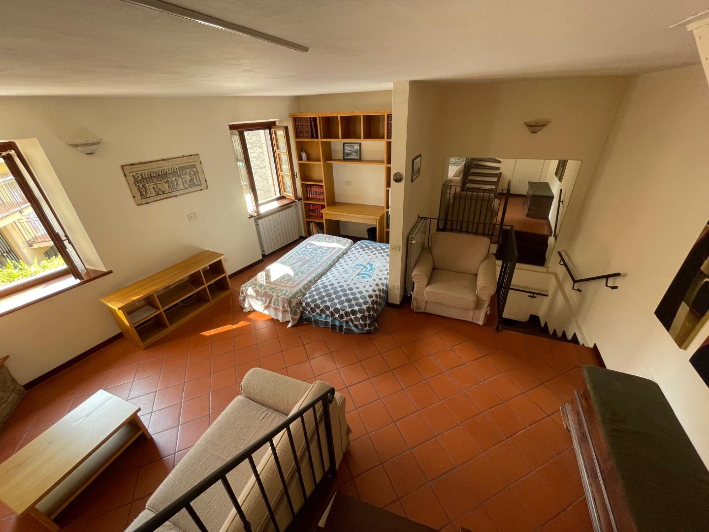 Immagine 9 di Terratetto in vendita  a Montignoso