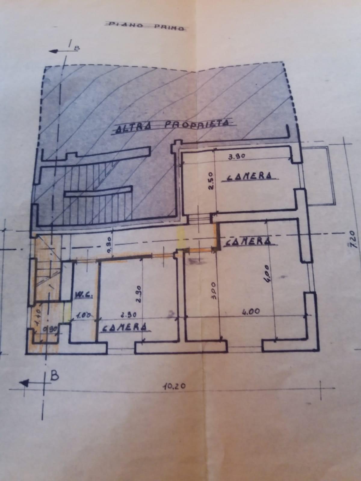 Immagine 13 di Casa semindipendente in vendita  a Carrara