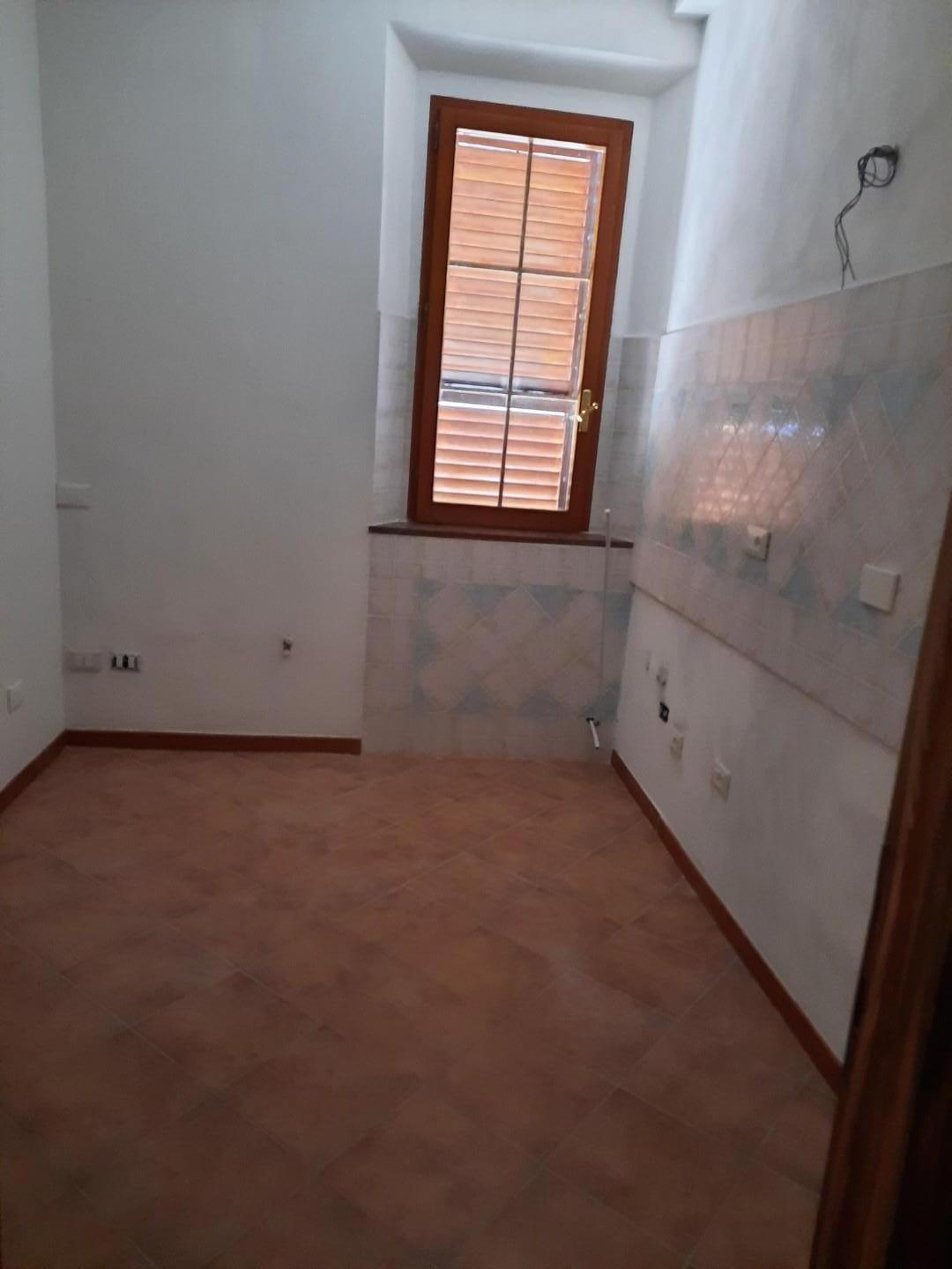 Immagine 3 di Appartamento in vendita  a Colle Di Val D'elsa