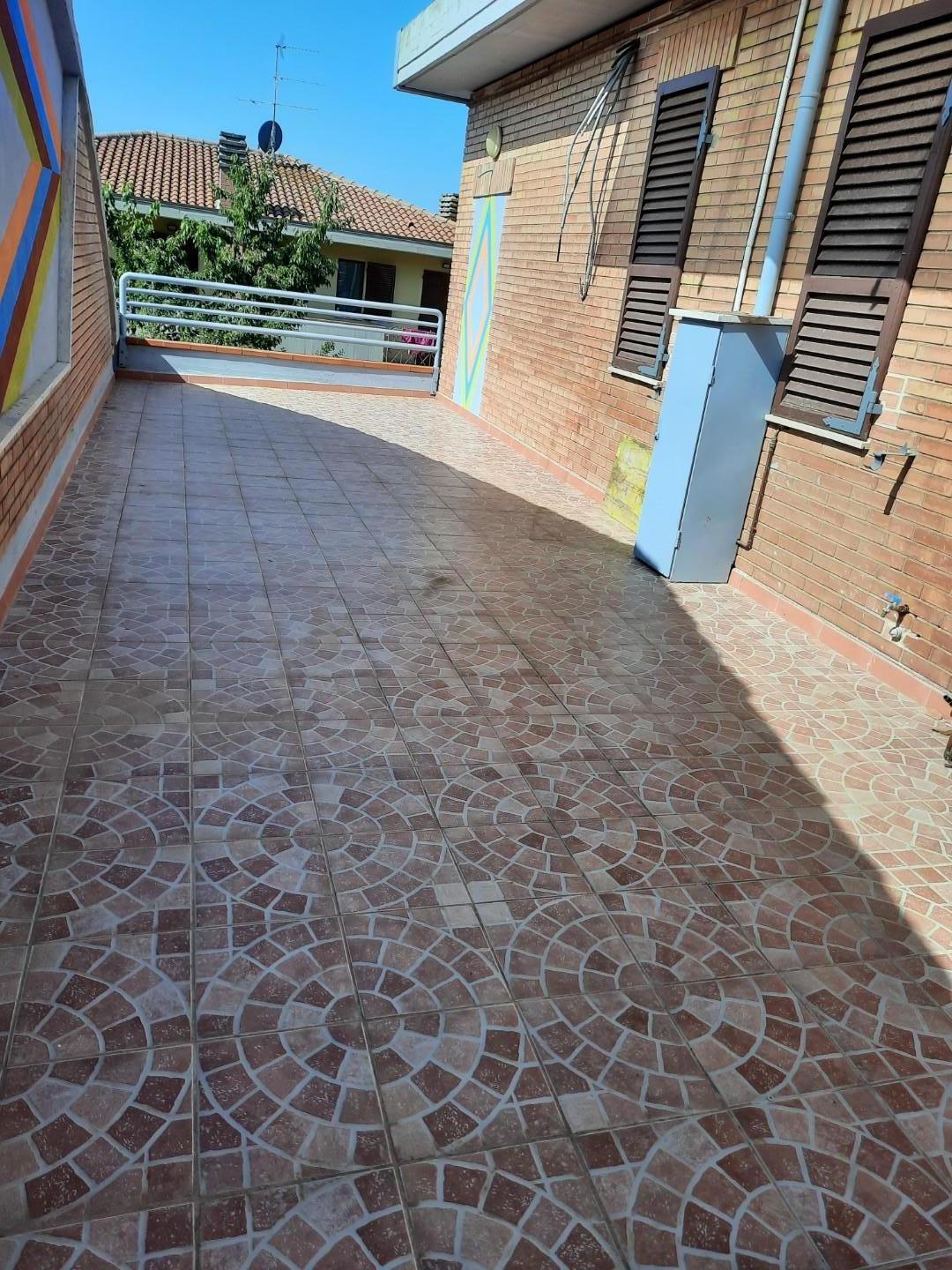 Immagine 6 di Appartamento in vendita  a Colle Di Val D'elsa