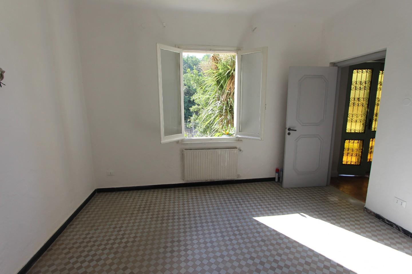 Immagine 34 di Casa indipendente in vendita  a Vezzano Ligure