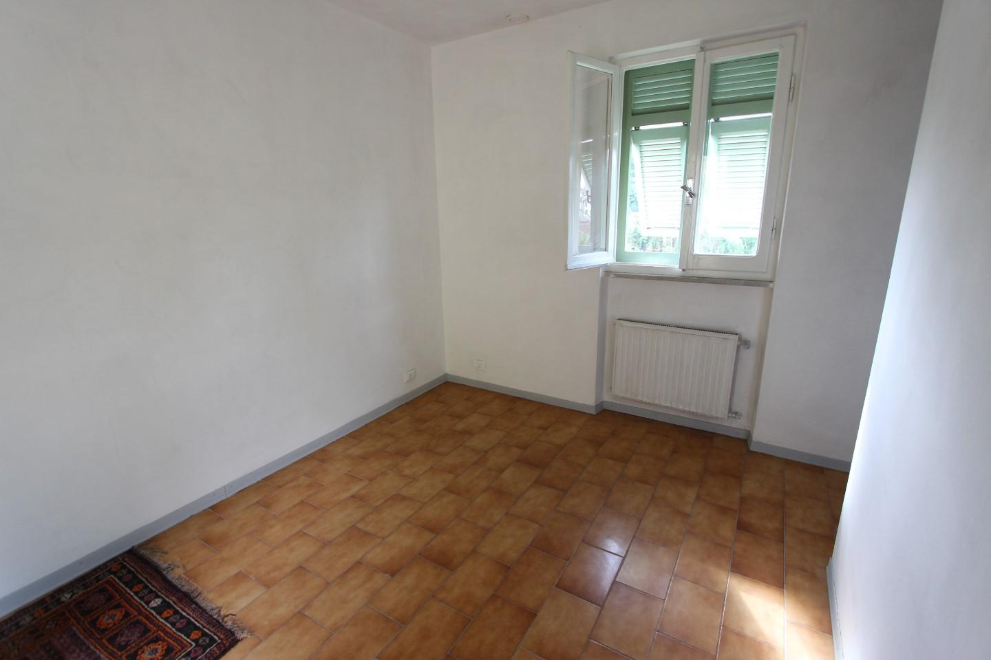 Immagine 30 di Casa indipendente in vendita  a Vezzano Ligure