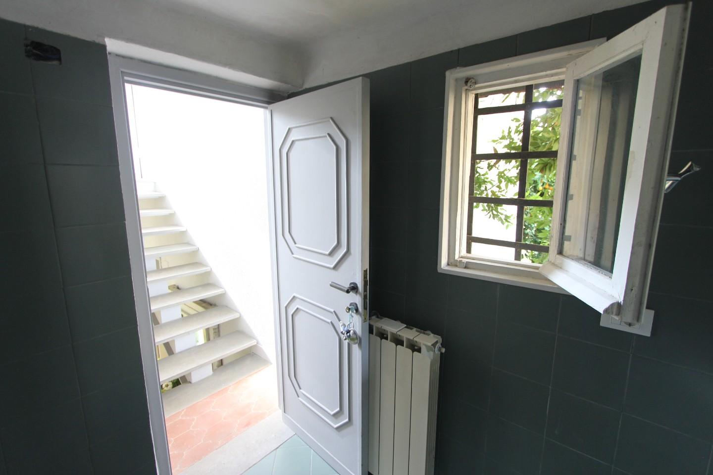 Immagine 36 di Casa indipendente in vendita  a Vezzano Ligure