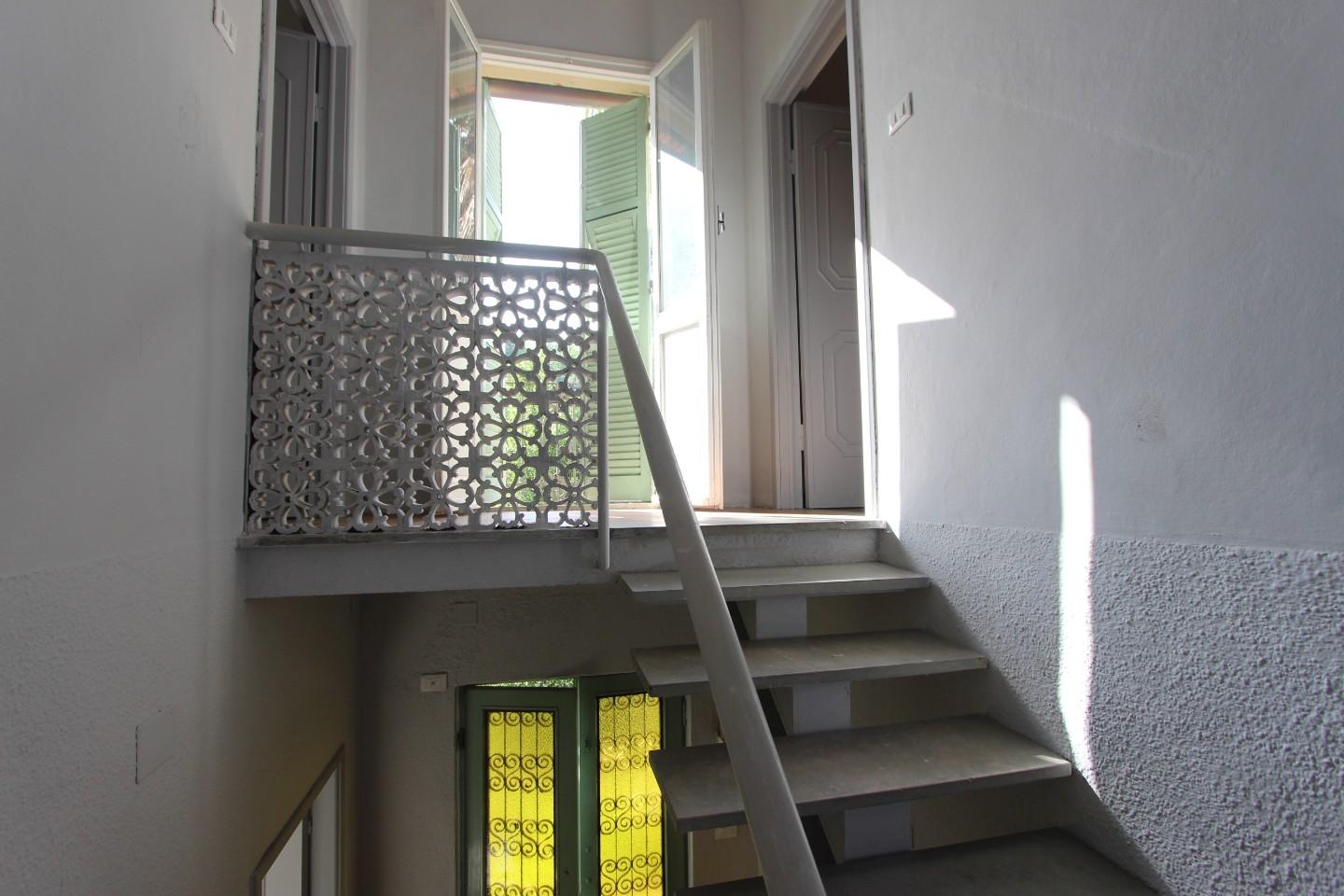 Immagine 35 di Casa indipendente in vendita  a Vezzano Ligure