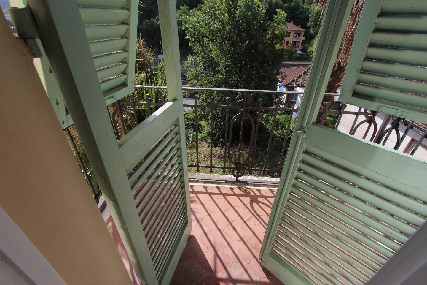 Immagine 52 di Casa indipendente in vendita  a Vezzano Ligure