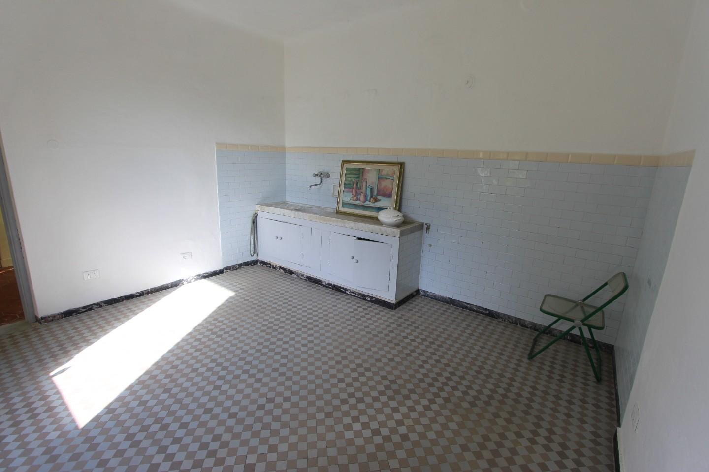 Immagine 18 di Casa indipendente in vendita  a Vezzano Ligure