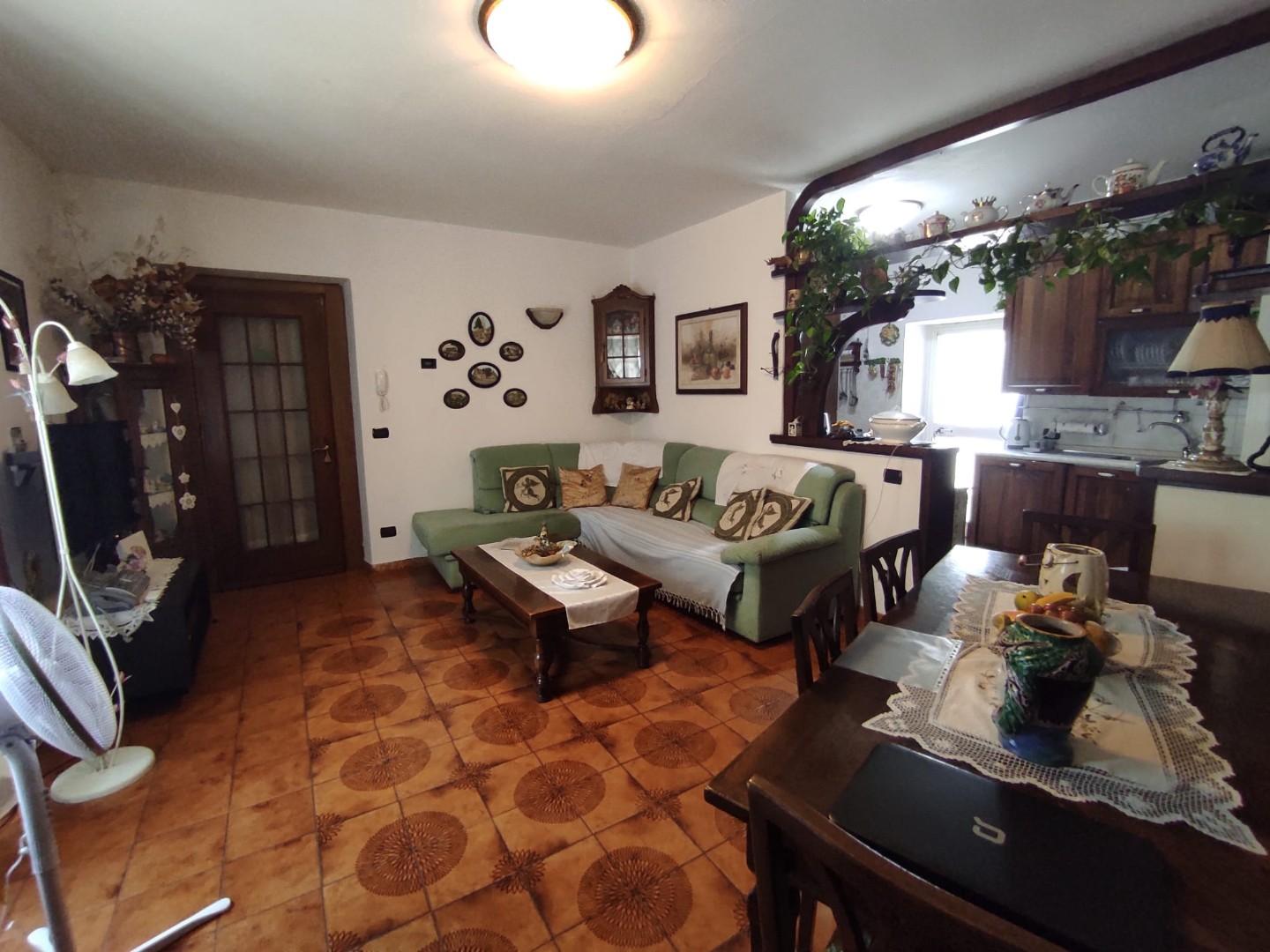 Immagine 37 di Casa semindipendente in vendita  a Fosdinovo