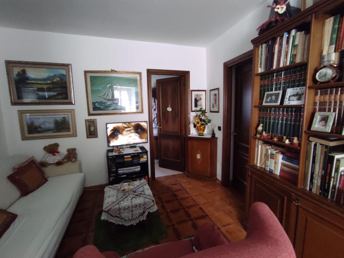 Immagine 35 di Casa semindipendente in vendita  a Fosdinovo