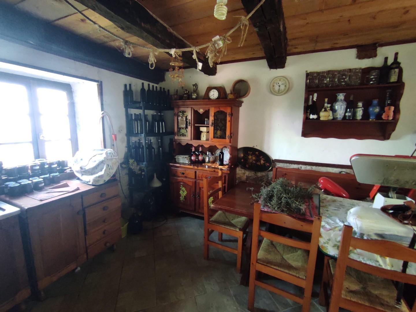 Immagine 9 di Casa semindipendente in vendita  a Fosdinovo