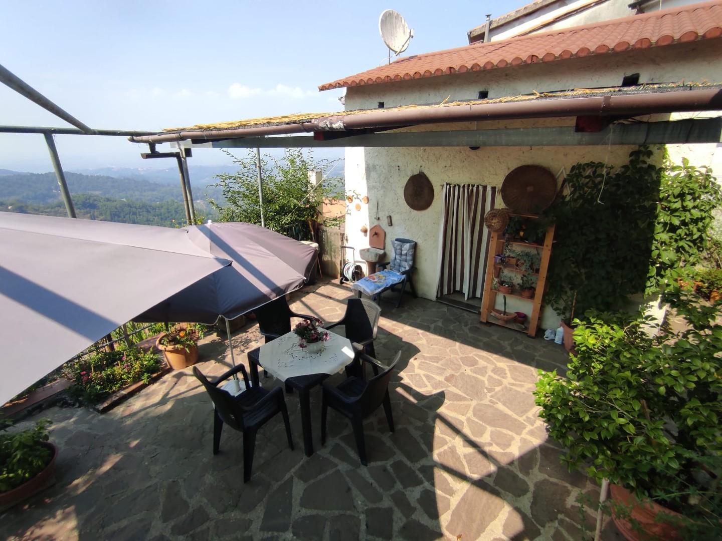 Immagine 23 di Casa semindipendente in vendita  a Fosdinovo