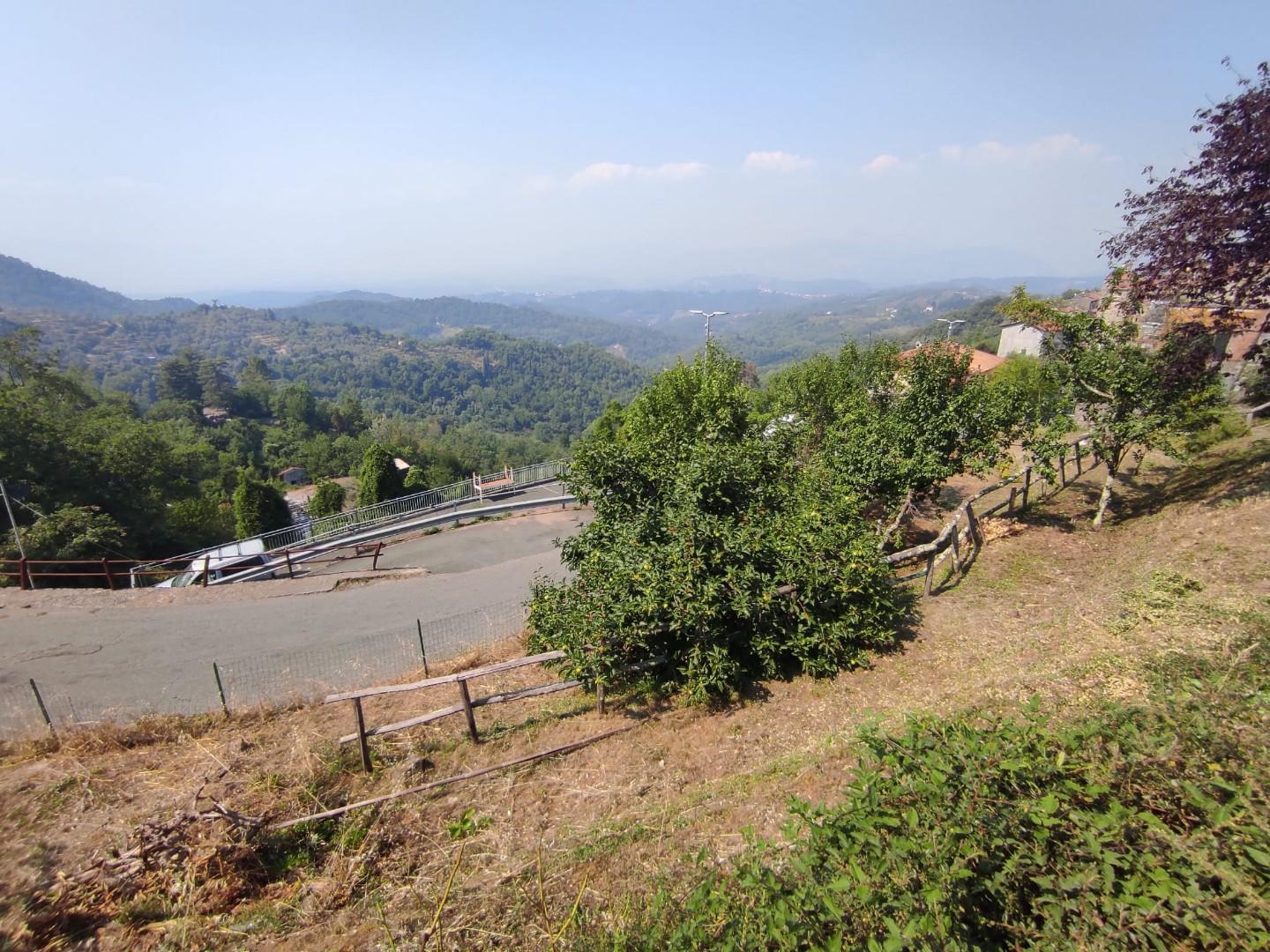 Immagine 18 di Casa semindipendente in vendita  a Fosdinovo