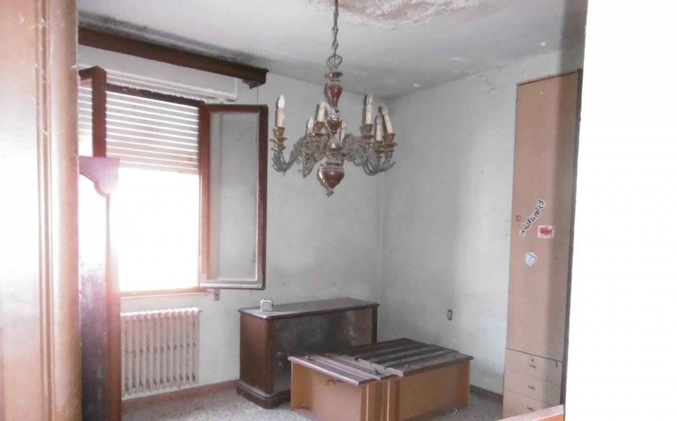 Immagine 4 di Terratetto in vendita  a Capraia E Limite