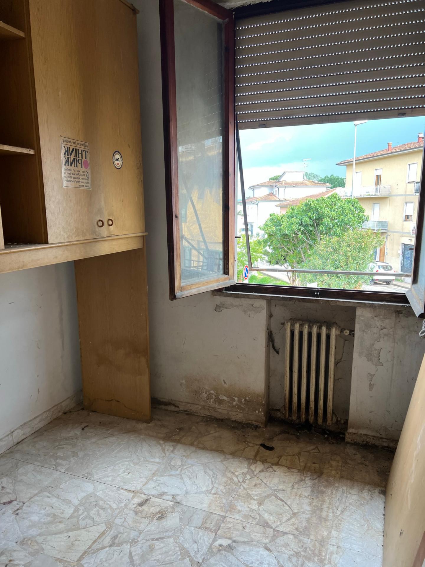 Immagine 8 di Terratetto in vendita  a Capraia E Limite