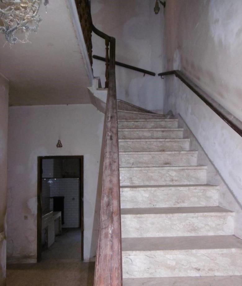 Immagine 5 di Terratetto in vendita  a Capraia E Limite