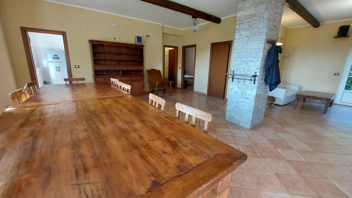 Immagine 17 di Villa in vendita  a Carro